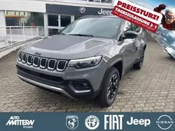 Grau Gebraucht 2023 Jeep Compass SUV | 34.390 € (Etwas zu teuer)