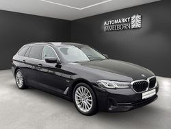Schwarz Gebraucht 2021 BMW 530e Sport Line Kombi | 24.550 € (Superpreis)