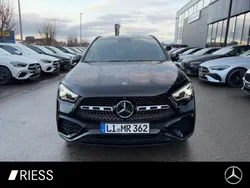 Schwarz Gebraucht 2024 Mercedes GLA200 Night SUV | 41.800 € (Fairer Preis)