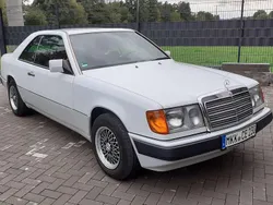 Weiß Gebraucht 1990 Mercedes E230 Coupé | 14.890 €