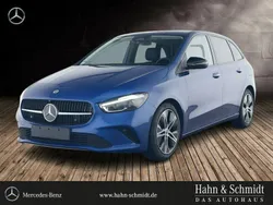 Blau Gebraucht 2024 Mercedes B200 Night Van / Kleinbus | 37.950 €