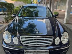 Blau Gebraucht 2004 Mercedes E200 Limousine | 5.200 € (Fairer Preis)