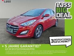 Fiery red / met Gebraucht 2016 Hyundai i30 Passion Limousine | 10.980 € (Fairer Preis)
