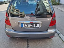 Violet Gebraucht 2010 Mercedes A180 Kleinwagen | 5.200 € (Etwas zu teuer)