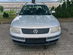 Grau Gebraucht 1999 VW Passat Kombi | 549 € (Superpreis)
