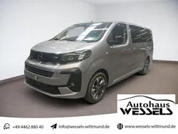 Grau Gebraucht 2024 Opel Zafira Life S Van | 34.950 € (Superpreis)