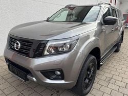 Grau Gebraucht 2021 Nissan Navara N-Guard Abholung | 27.490 € (Guter Preis)