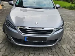 Grau Gebraucht 2015 Peugeot 308 Allure Kombi | 6.800 € (Superpreis)