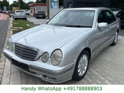 Silber Gebraucht 1999 Mercedes E270 Elegance Limousine | 5.590 € (Fairer Preis)