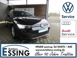 Schwarz Gebraucht 2023 VW Golf VIII Life Kombi | 28.970 € (Etwas zu teuer)