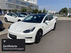 Weiß Gebraucht 2020 Tesla Model 3 RWD Limousine | 22.600 € (Fairer Preis)