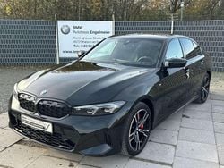 Black sapphire metallic Gebraucht 2024 BMW 340 Limousine | 54.900 € (Guter Preis)