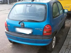 Blau Gebraucht 2000 Opel Corsa Edition Kleinwagen | 1.000 € (Guter Preis)