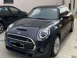 Grau Gebraucht 2019 Mini Cooper S Kleinwagen | 18.900 € (Fairer Preis)