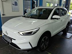 Weiß Gebraucht 2022 MG ZS Luxury Limousine | 16.541 € (Guter Preis)