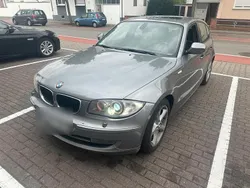 Grau Gebraucht 2011 BMW 123 Kleinwagen | 3.999 €