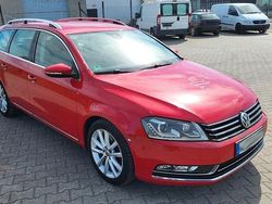 Rot Gebraucht 2011 VW Passat Highline Kombi | 8.999 € (Fairer Preis)