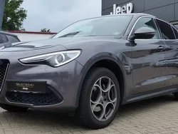 Grau Gebraucht 2019 Alfa Romeo Stelvio Super SUV | 22.980 € (Guter Preis)