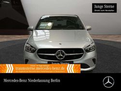 Hightechsilber Gebraucht 2024 Mercedes B180 Progressive Van / Kleinbus | 27.790 € (Superpreis)