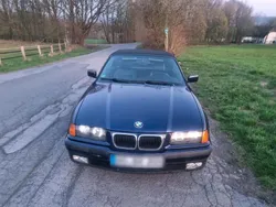 Blau Gebraucht 1997 BMW 318 Cabriolet Cabrio | 4.500 € (Etwas zu teuer)