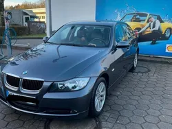 Grau Gebraucht 2006 BMW 318 Limousine | 5.199 € (Etwas zu teuer)