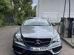 Grau Gebraucht 2017 Mercedes E200 AMG line Coupé | 16.999 € (Superpreis)