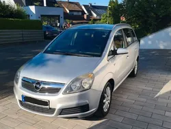 Silber Gebraucht 2006 Opel Zafira Van / Kleinbus | 4.200 € (Fairer Preis)