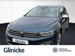 Blau Neu 2024 VW Passat Alltrack Kombi | 49.980 €