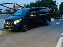 Schwarz Gebraucht 2022 Mercedes V250 Avantgarde Van / Kleinbus | 58.400 €