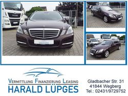Braun Gebraucht 2011 Mercedes E300 Avantgarde Kombi | 9.900 € (Etwas zu teuer)