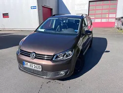 Braun Gebraucht 2013 VW Touran Van / Kleinbus | 7.000 € (Fairer Preis)