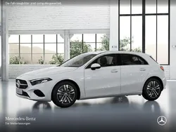 Weiß Gebraucht 2024 Mercedes A200 Advanced Limousine | 29.990 € (Fairer Preis)