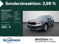 Graphitegrau metallic (metallic) Gebraucht 2024 Skoda Kamiq Selection SUV | 23.900 € (Teuer)