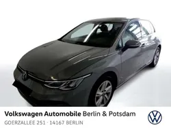 Grau Gebraucht 2022 VW Golf VIII Life Limousine | 19.990 € (Guter Preis)