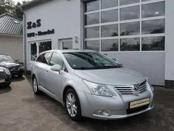 Silber Gebraucht 2011 Toyota Avensis Edition Kombi | 3.399 € (Guter Preis)