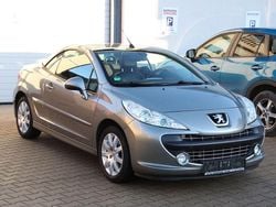 Grau Gebraucht 2009 Peugeot 207 CC Roland Garros Cabrio | 4.490 € (Fairer Preis)