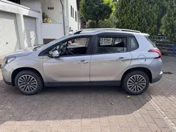 Silber Gebraucht 2018 Peugeot 2008 SUV | 9.490 € (Guter Preis)