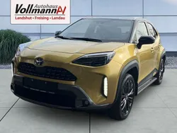 Gold Gebraucht 2022 Toyota Yaris Cross SUV | 25.750 € (Fairer Preis)