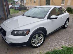 Weiß Gebraucht 2009 Volvo C30 Kinetic Kleinwagen | 2.500 € (Fairer Preis)