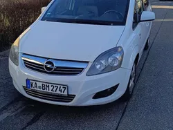 Gebraucht 2010 Opel Zafira Edition Van / Kleinbus | 2.000 € (Guter Preis)