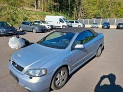 Silber Gebraucht 2001 Opel Astra Cabriolet Cabrio | 1.500 €