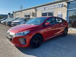Rot Gebraucht 2018 Hyundai Ioniq Trend Limousine | 13.990 € (Fairer Preis)