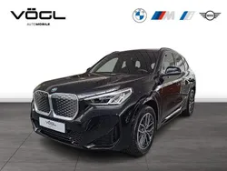 Schwarz Neu 2025 BMW iX1 M Sport SUV | 47.970 € (Guter Preis)