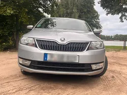 Grau Gebraucht 2012 Skoda Rapid Limousine | 4.500 € (Guter Preis)