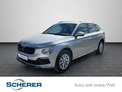 Brillantsilber metallic (metallic) Gebraucht 2024 Skoda Kamiq Selection SUV | 19.890 € (Guter Preis)