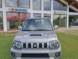Silber Gebraucht 2015 Suzuki Jimny Style SUV | 18.990 € (Etwas zu teuer)