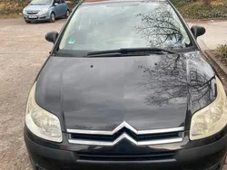 Schwarz Gebraucht 2006 Citroën C4 Kleinwagen | 1.300 €