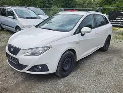 Weiß Gebraucht 2010 Seat Ibiza Limousine | 2.590 € (Etwas zu teuer)