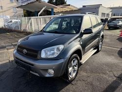 Grau Gebraucht 2005 Toyota RAV4 Sol SUV | 3.990 € (Fairer Preis)