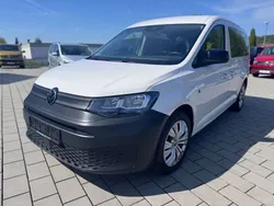 Candyweiß Gebraucht 2022 VW Caddy Maxi Van / Kleinbus | 25.890 € (Fairer Preis)